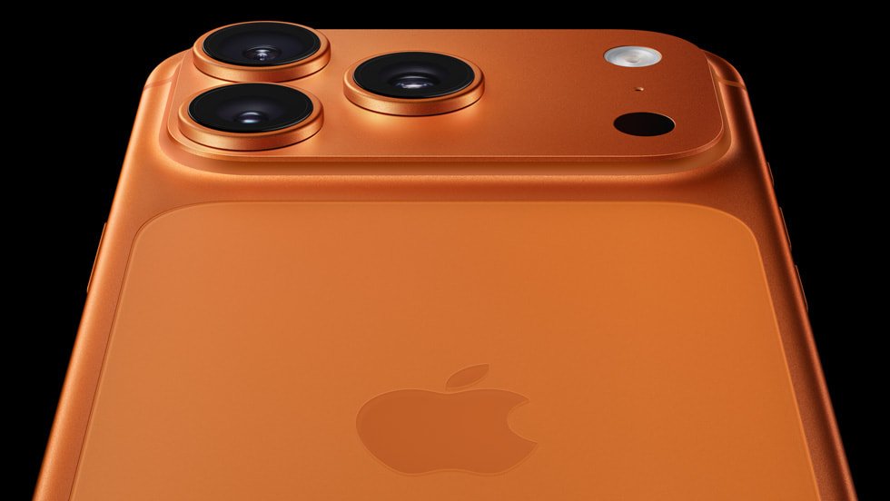 iPhone 17 Pro kamera modülü yakın çekim, kozmik turuncu renk